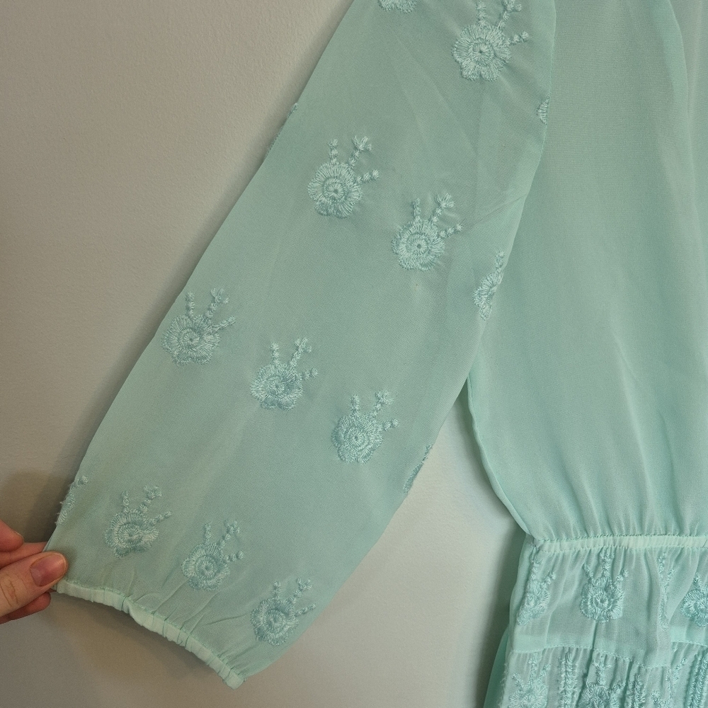 Guess Women's Boho Teal Sheer Peplum Floral Embroidered Blouse Size Small - Picture 3 of 8
